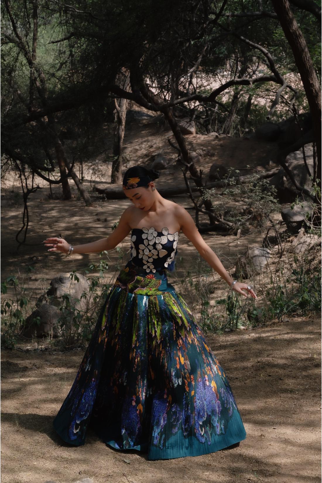 Dokmai Skirt