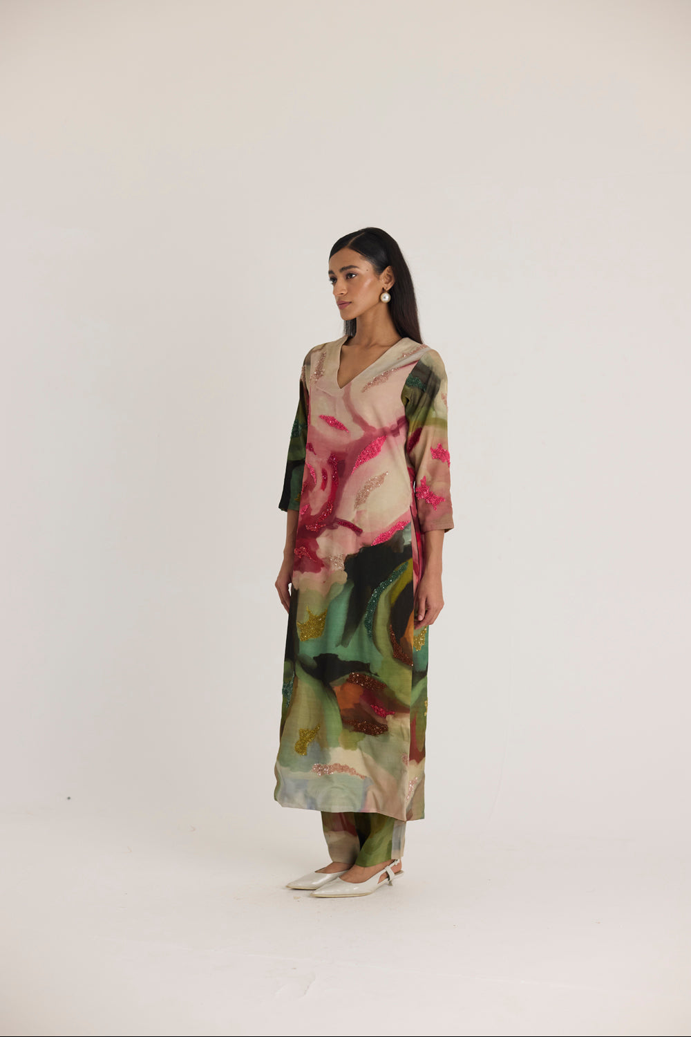 Tilly Embroidered Long V Neck Kurta Set