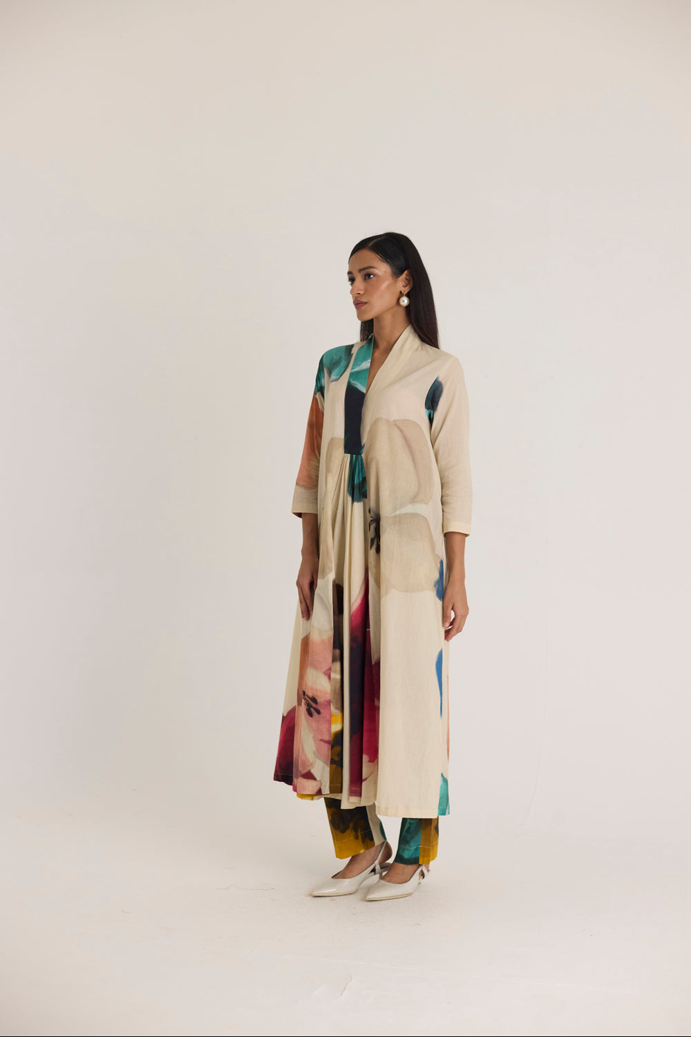 Lila Long V-Neck Kurta Set