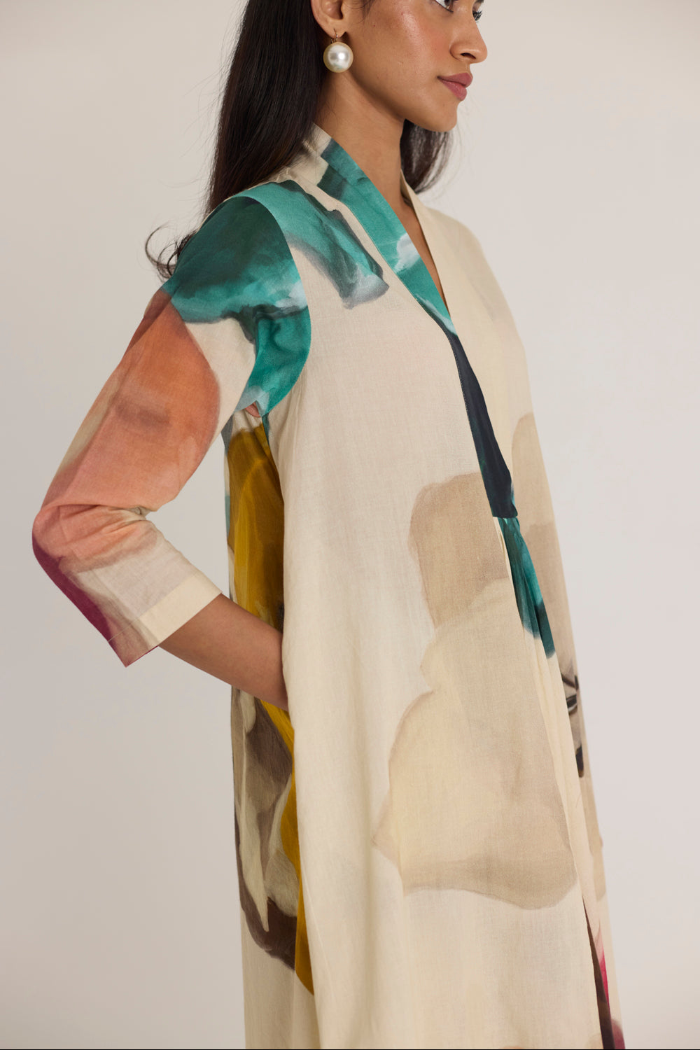 Lila Long V-Neck Kurta Set