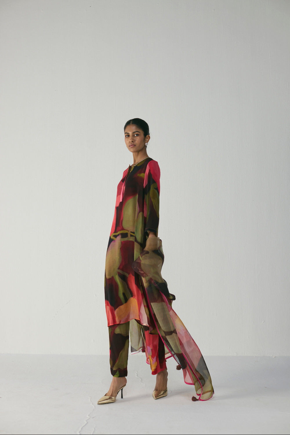 Manhattan Long Crepe Kurta Set
