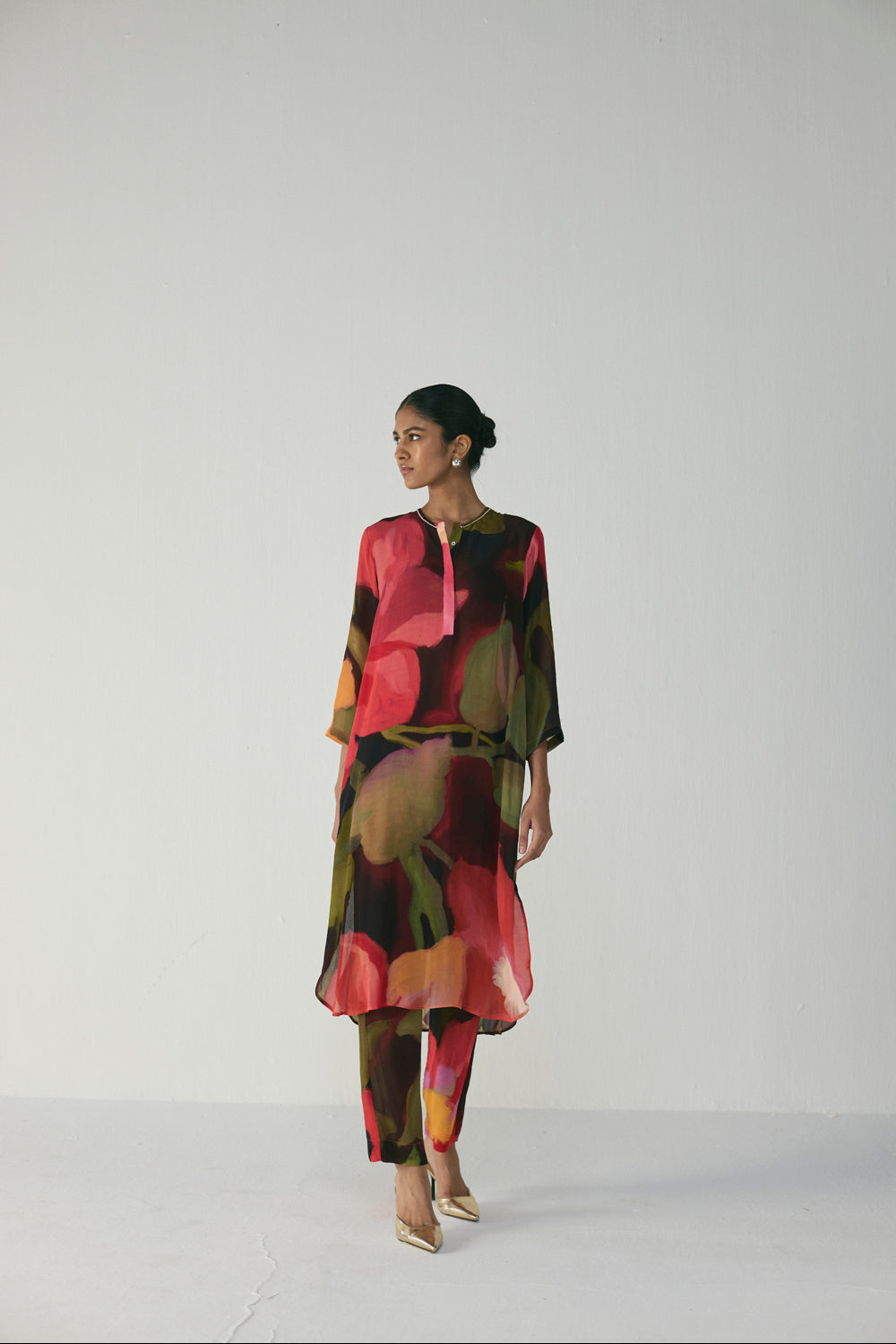 Manhattan Long Crepe Kurta Set