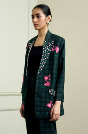 Noira Blazer