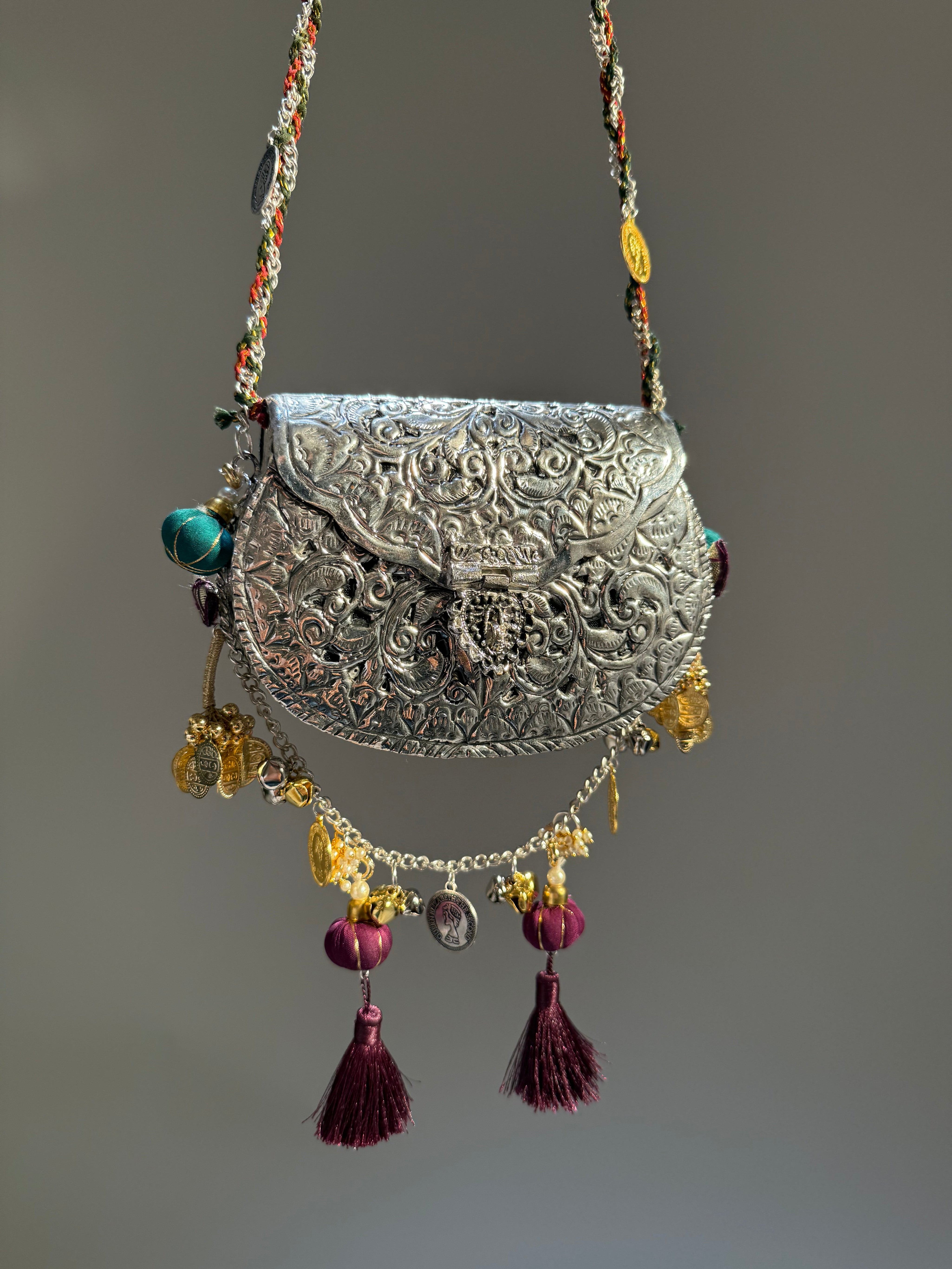 Raat Rani Slingbag