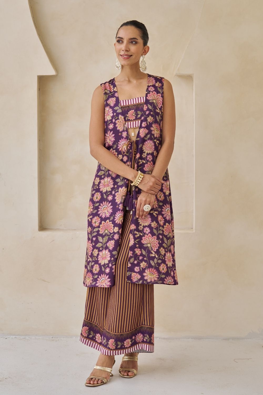 Urvi Set