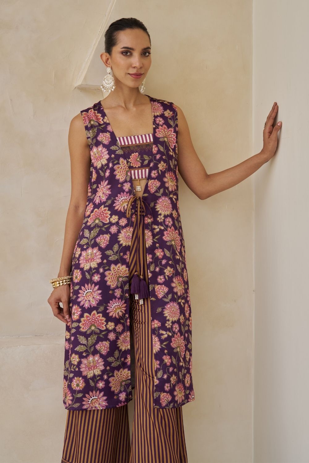 Urvi Set