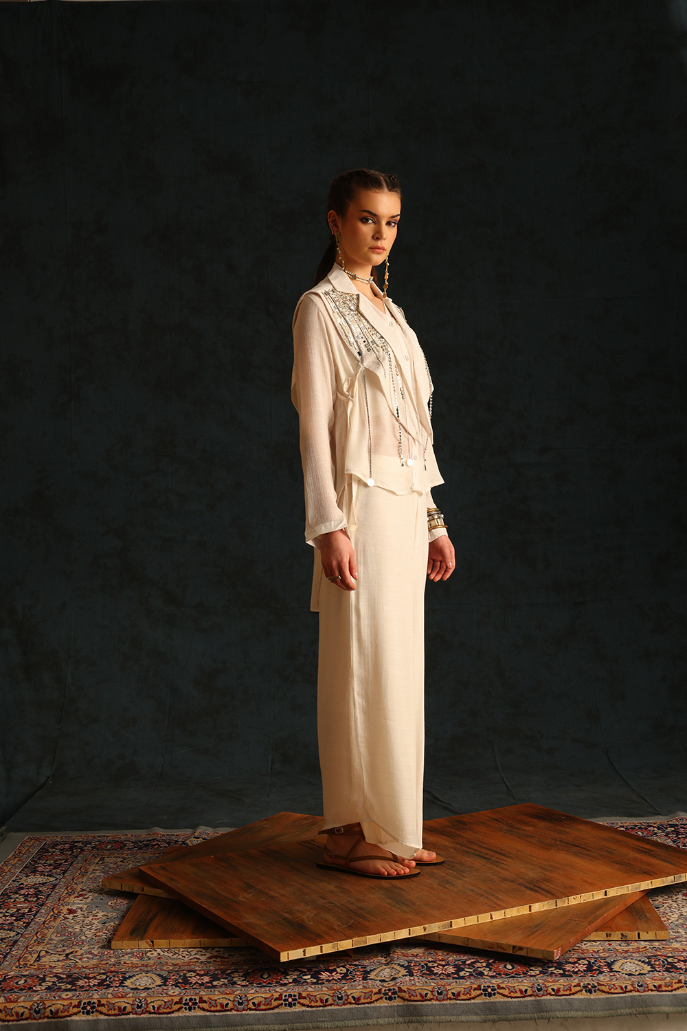 Chinese Collar Shirt Set With A Cape Blazer Waistcoat