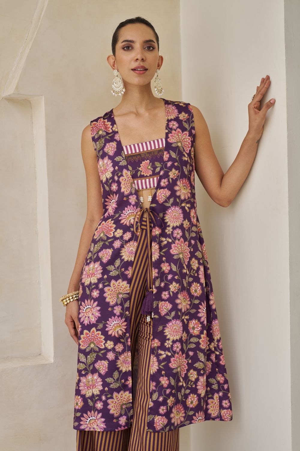 Urvi Set