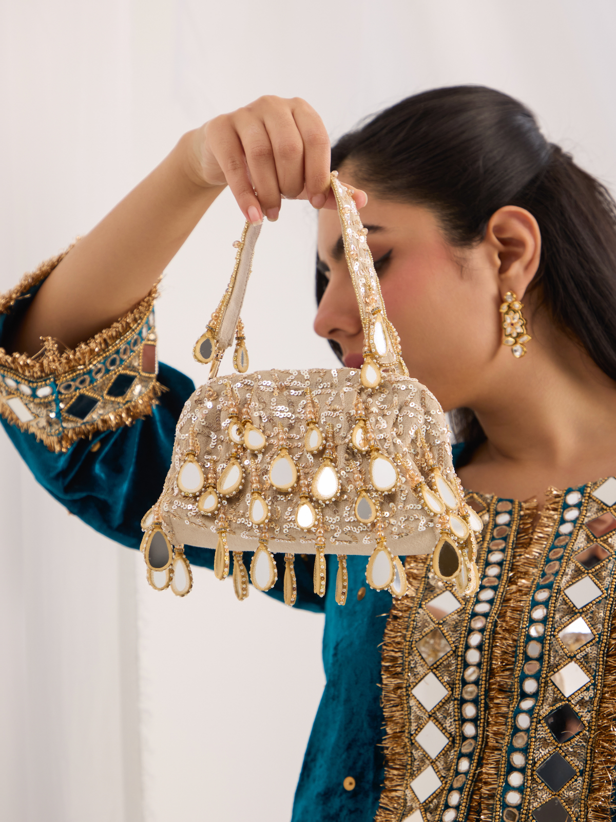Raya Golden Bag