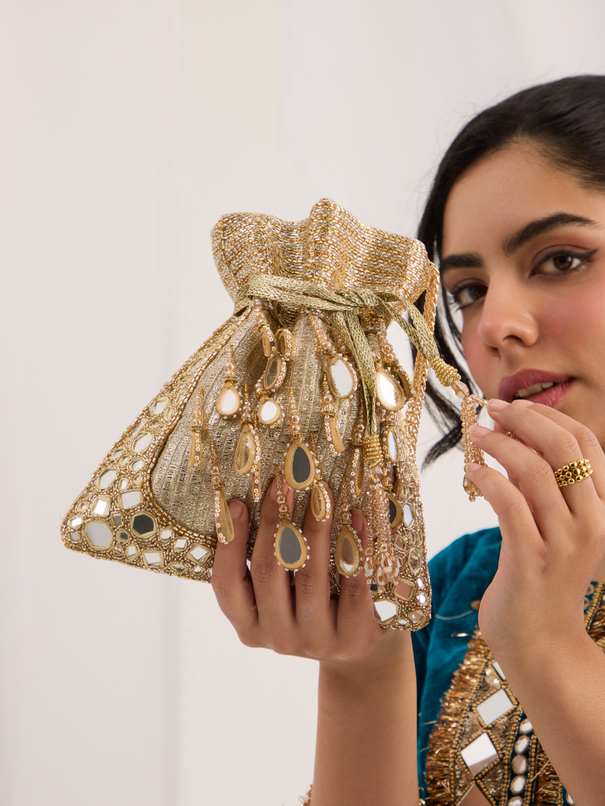 Sundara Mirror Gold