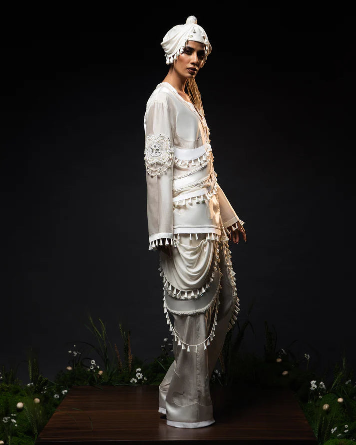 3_8594e986-6053-451a-a9a9-a892d32114cc.webp