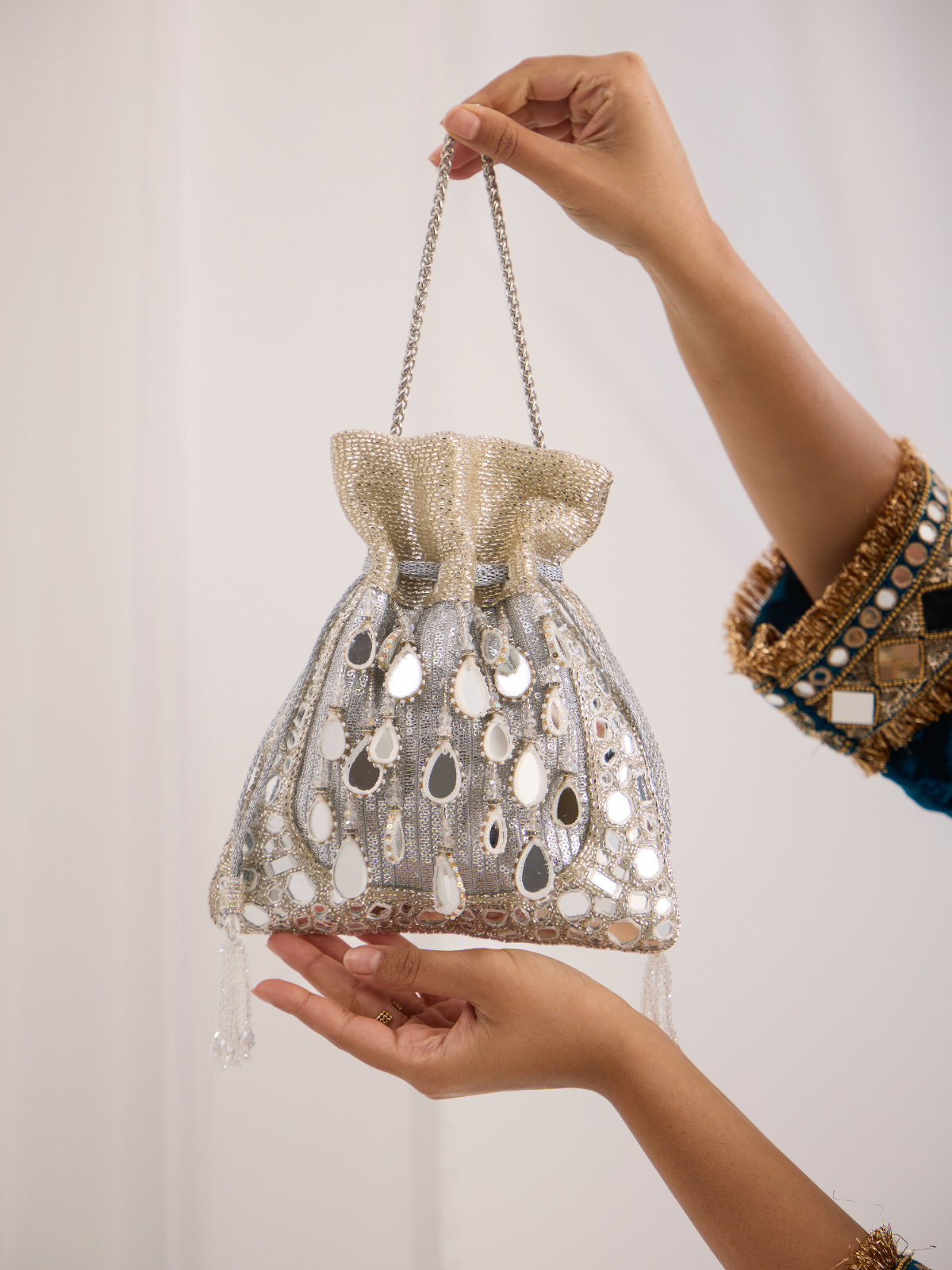 Sundara Mirror Silver