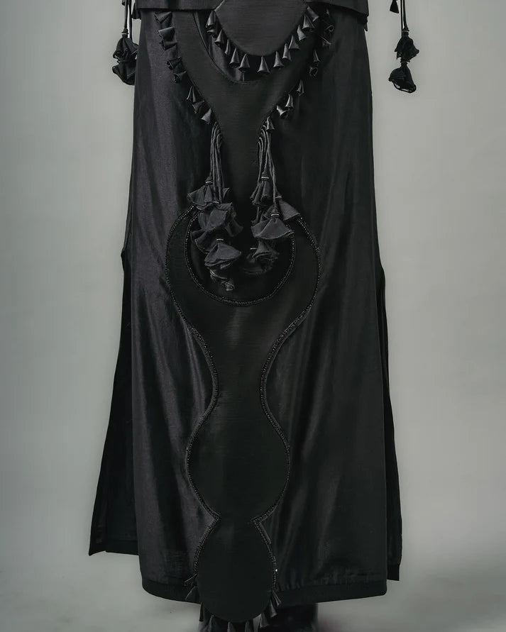 Quilted Necklines Drape Top & Ornament Patch Skirt Set