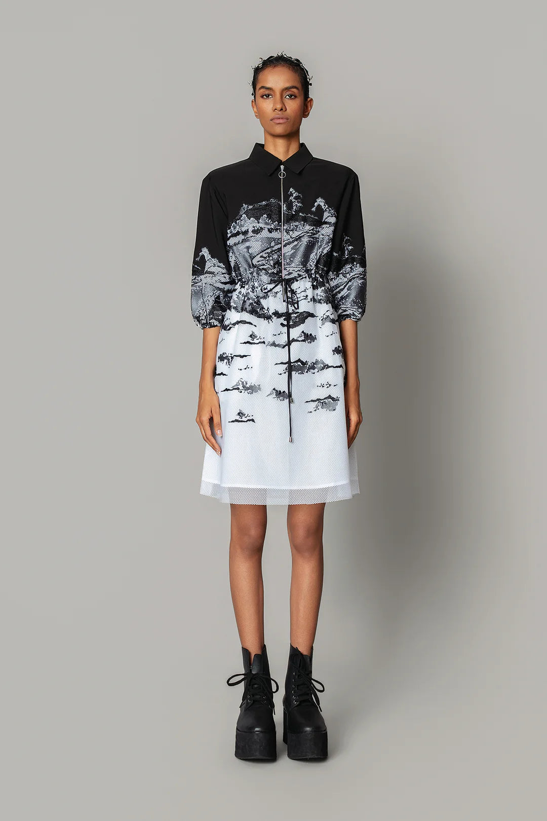 B&W Hokusai Embroidered Short Dress