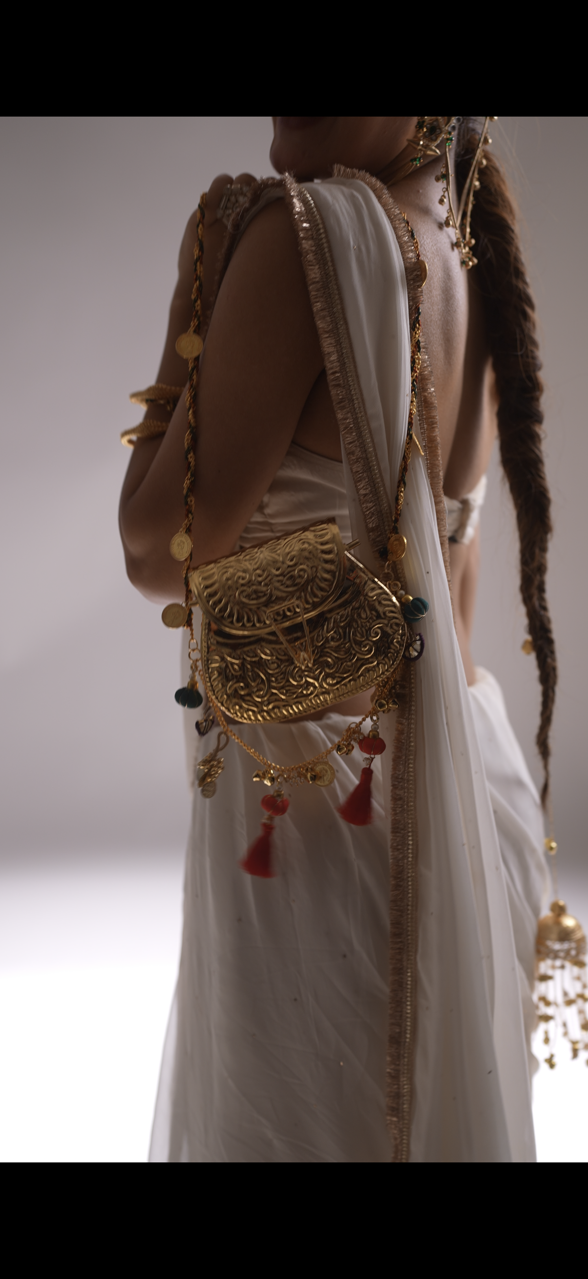 Parijat Slingbag