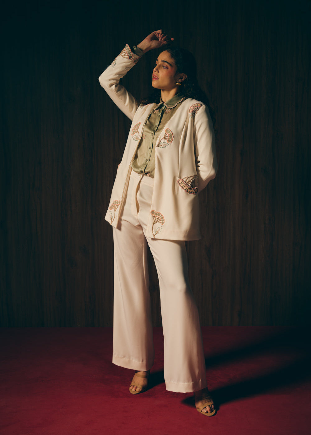 Muscadine pants ensemble image 1