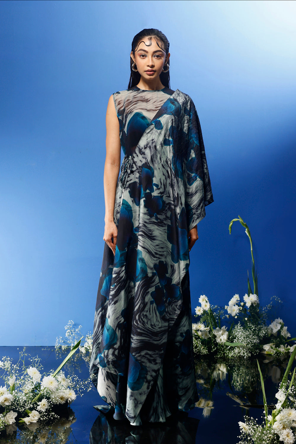 Blrd Blue Floral Drape Set
