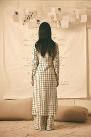 Bookmark Grid Kurta with Grid Pants