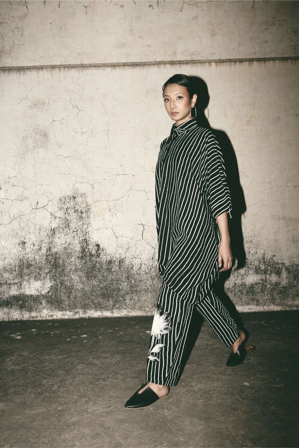 Stripe Comfort Shirt with Bloom Barrel Pants