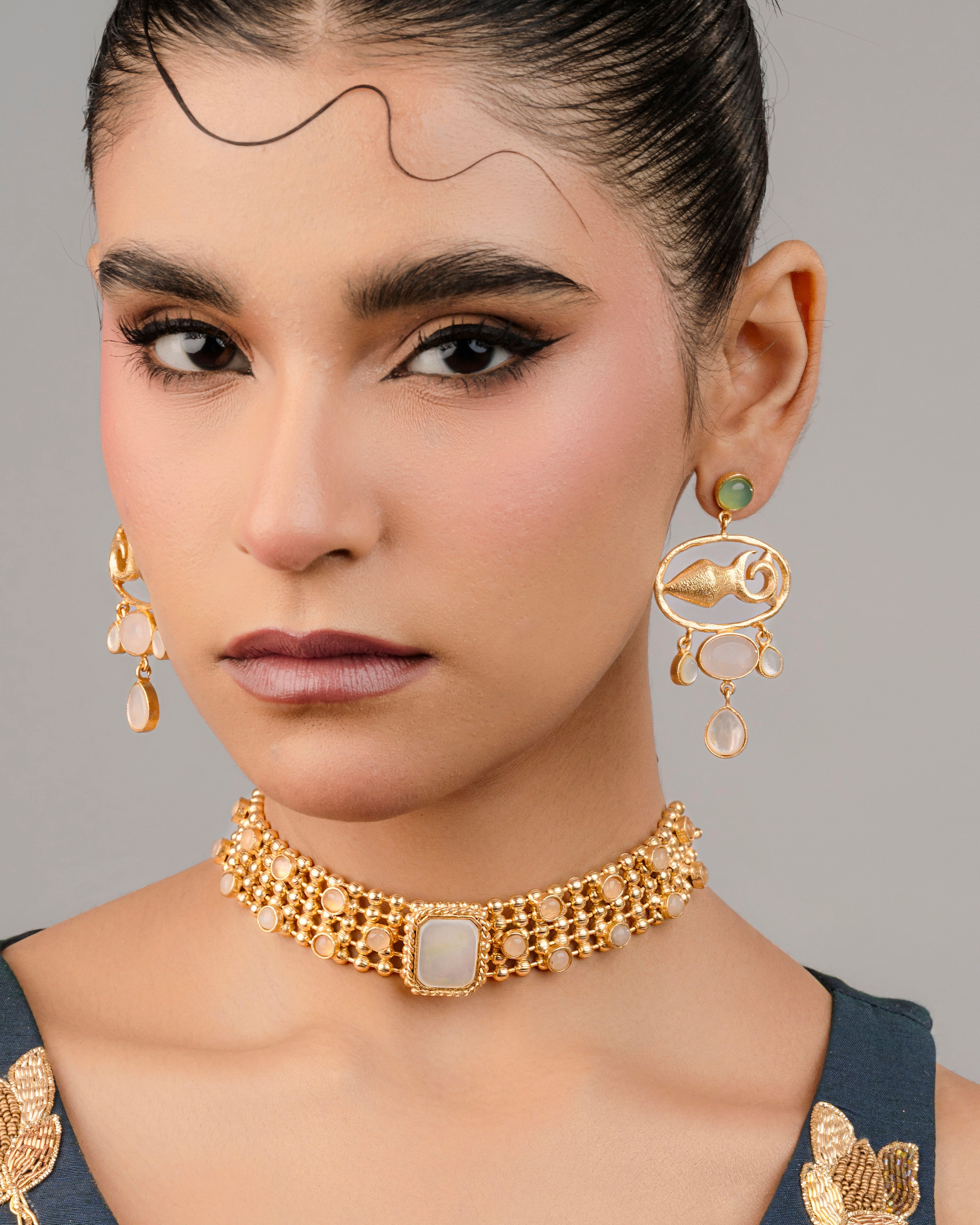 Artisan MOP Choker Earring Set