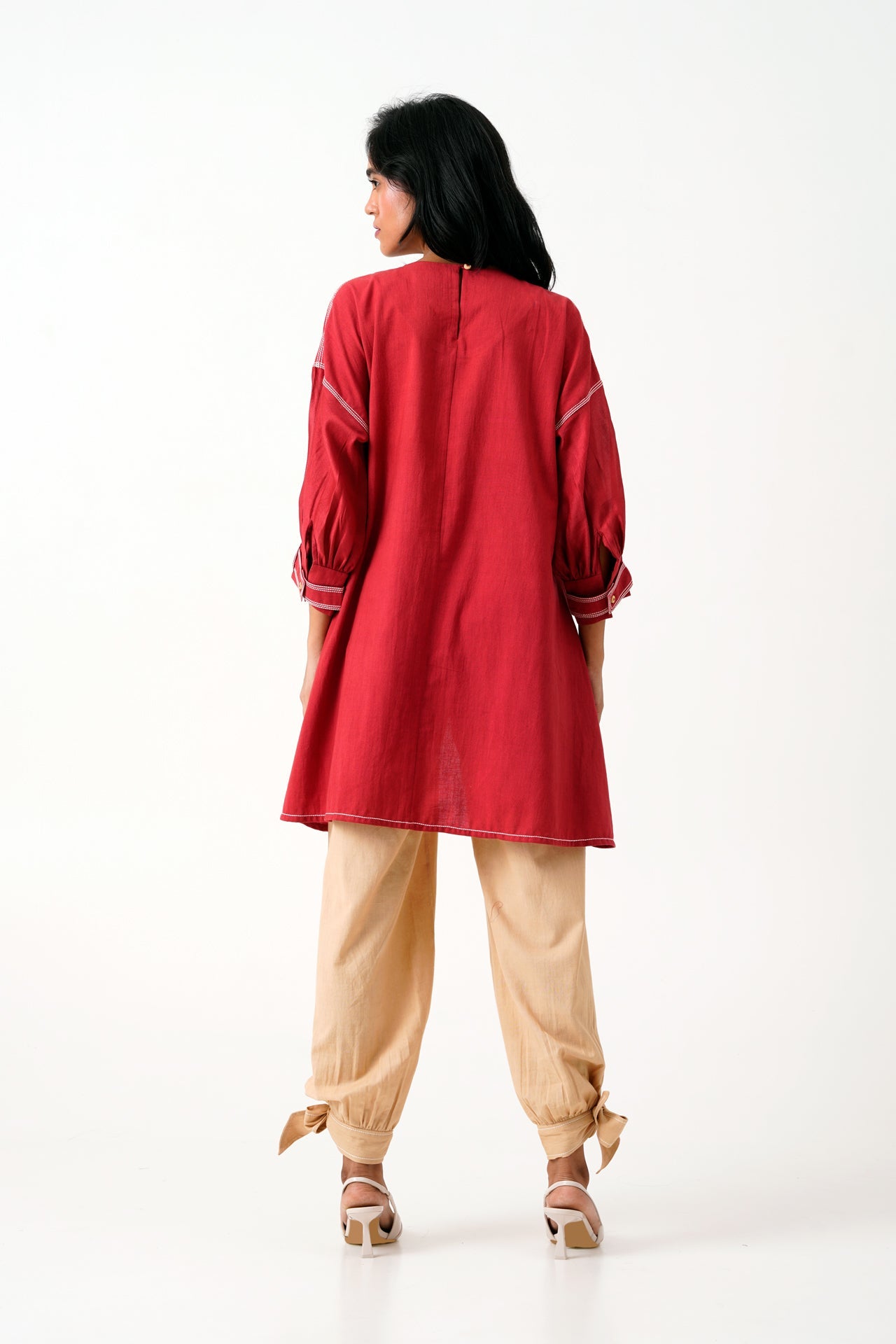 Ariel & Eva Madder Pleated Top & Latte Bow Pant