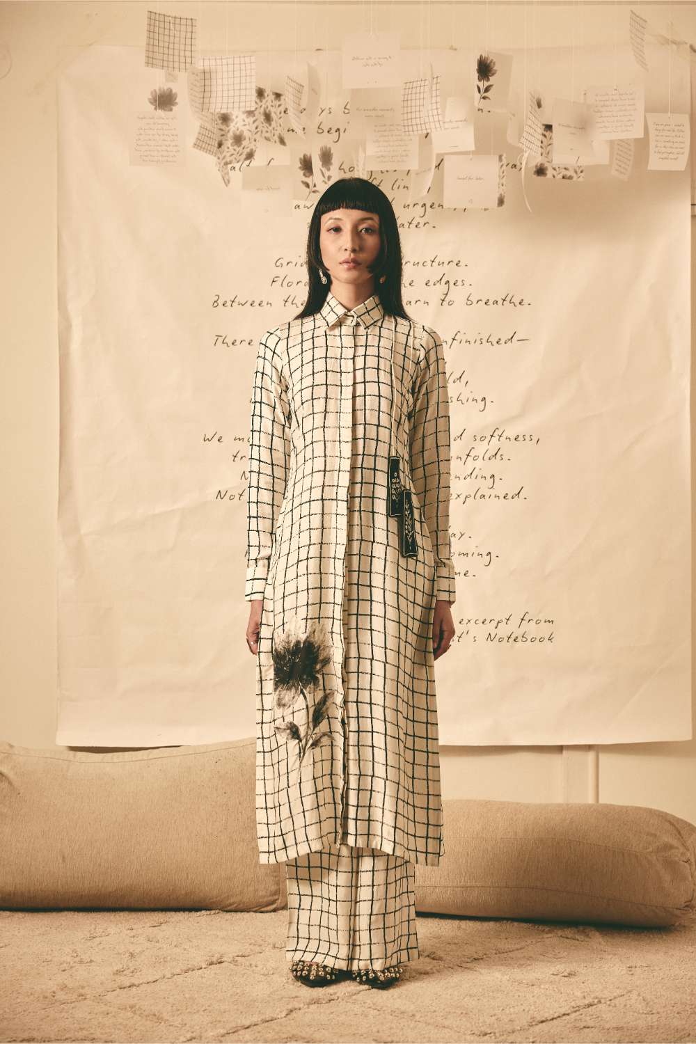 Bookmark Grid Kurta with Grid Pants