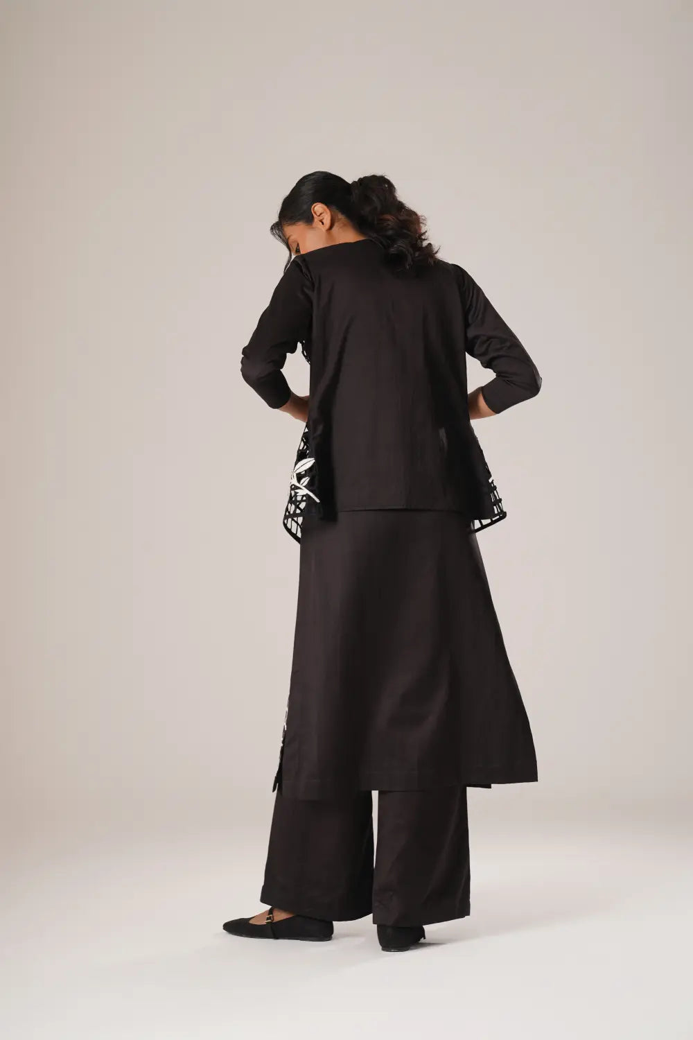 Grid Ground Kurta & Pixel Line Pants & Petal Grid Jacket