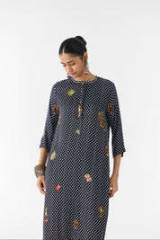 Onyx Polka Dot Straight Kurta & Pants