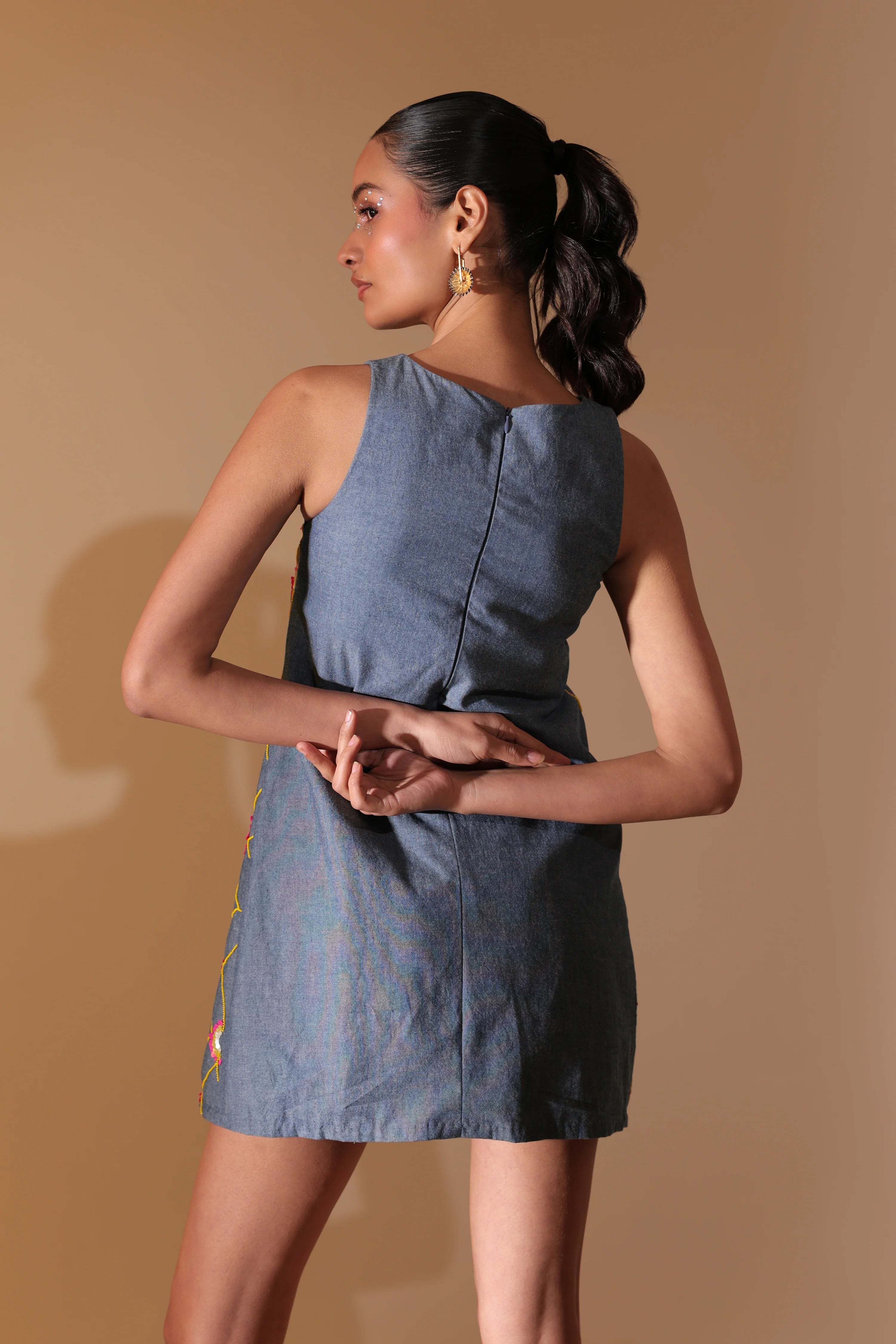 Daisy Lattice Shift Dress