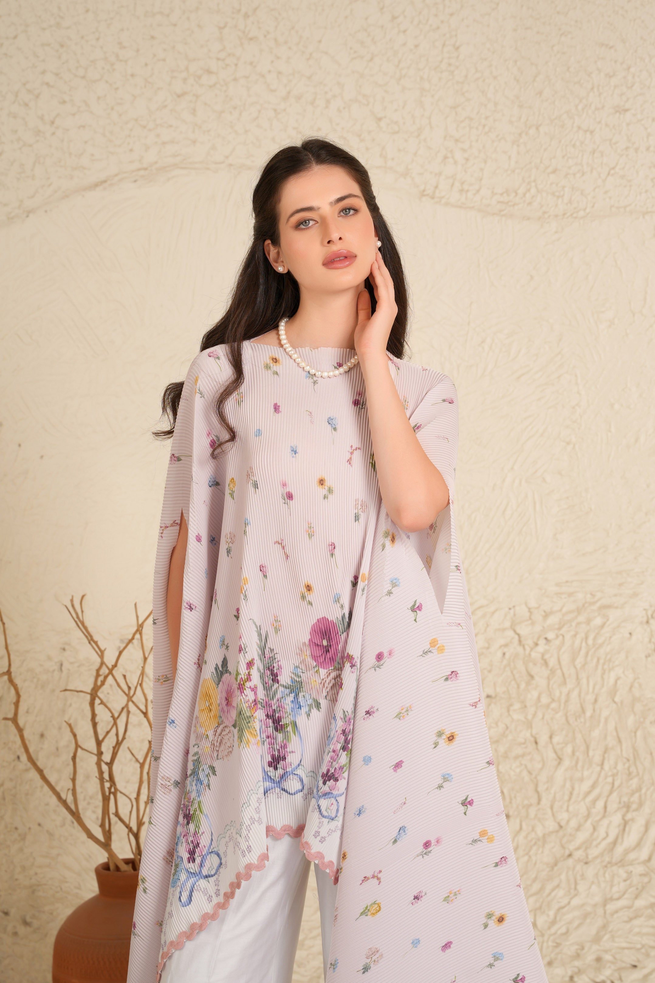 Soft Bloom Cape Set