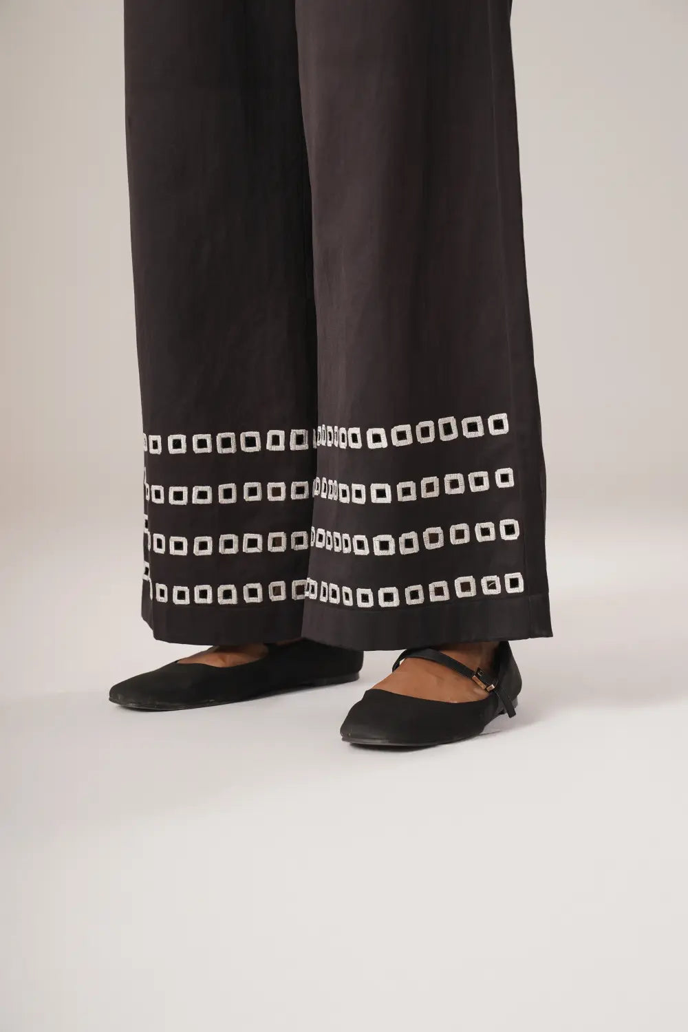 Rooted Shirt  & Pixel Line Pants