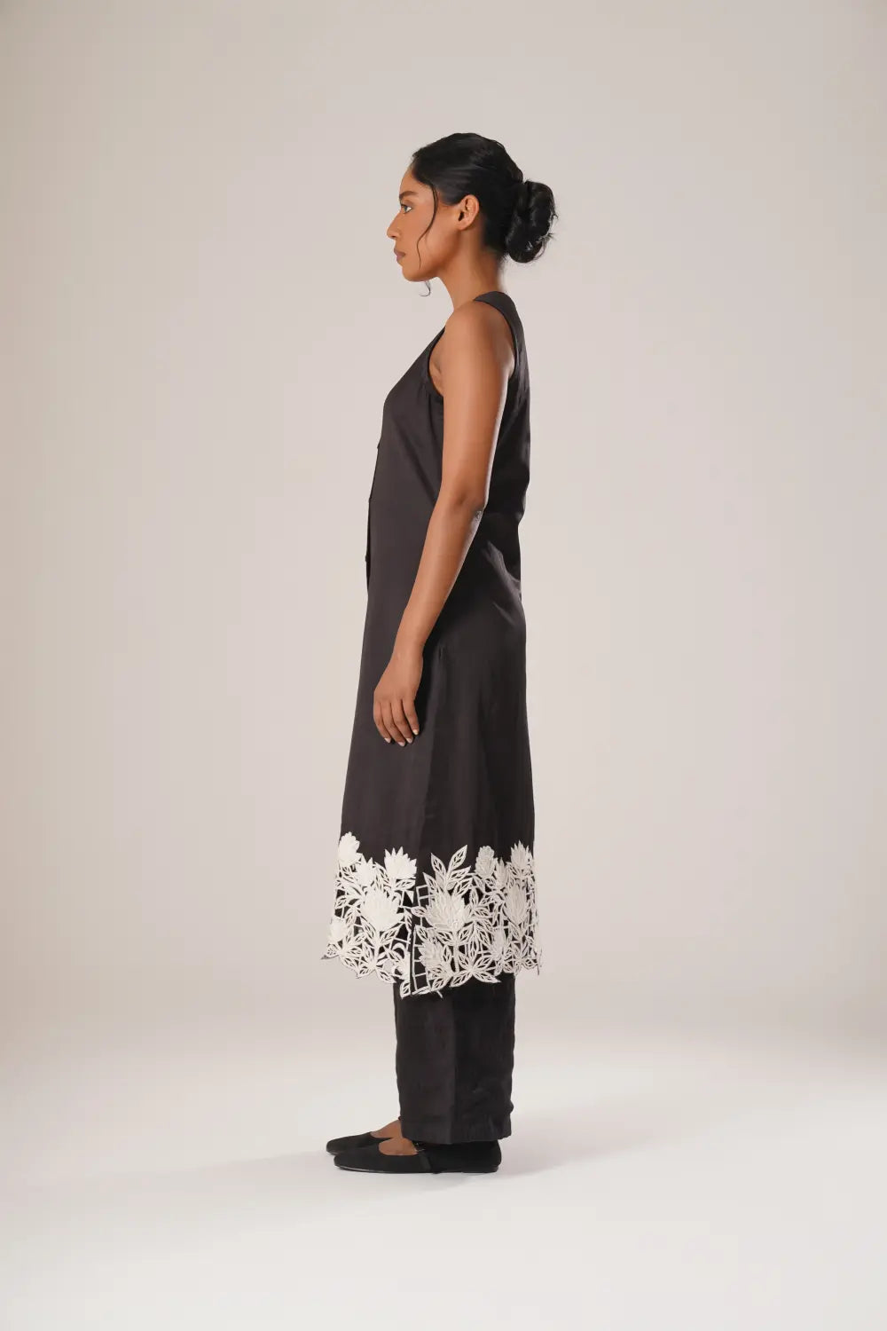 Noir Flora Kurta