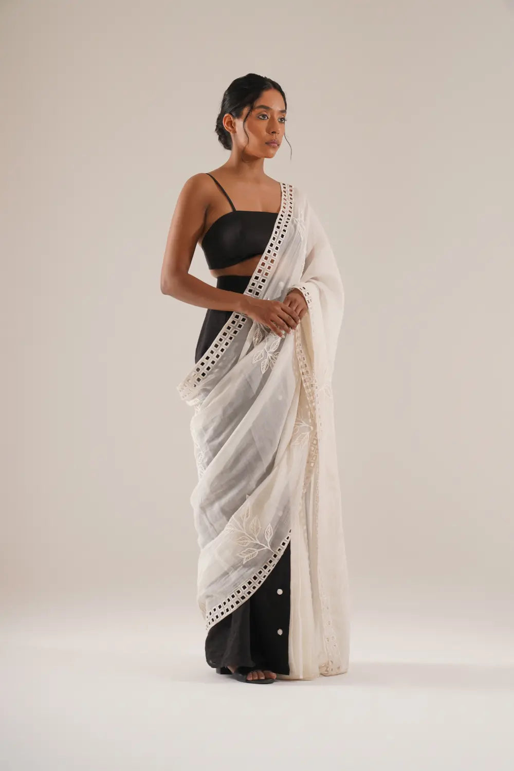 Bloom Button Saree