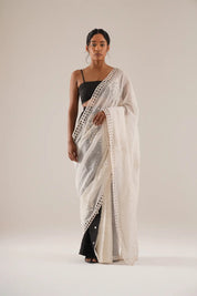 Bloom Button Saree