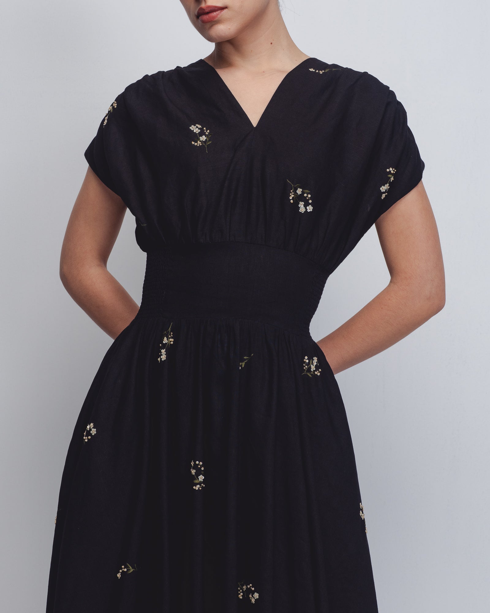 Sae Dress