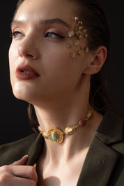 Folk Chocker