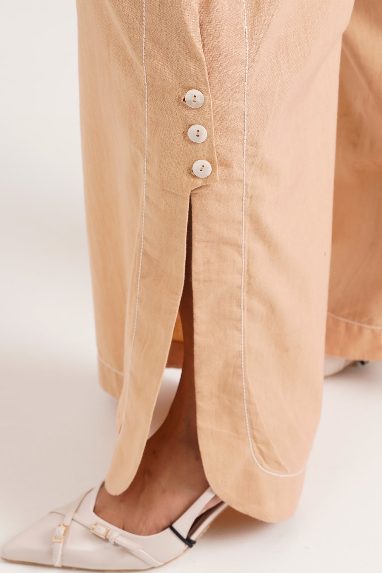 Roxy & Vince Checkered Shirt & Latte Button up Pants