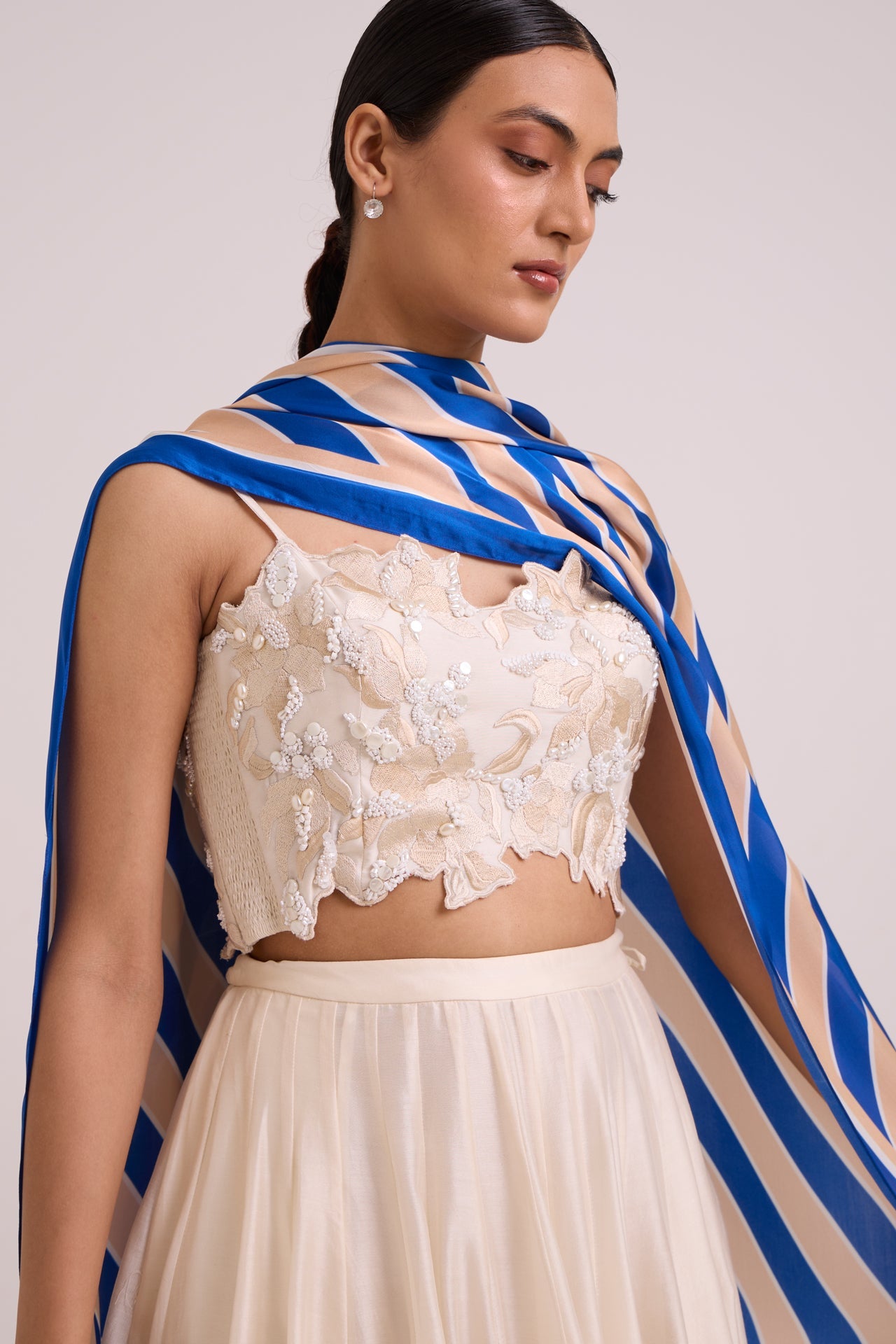 Hansa  Snow Laden Skirt Set