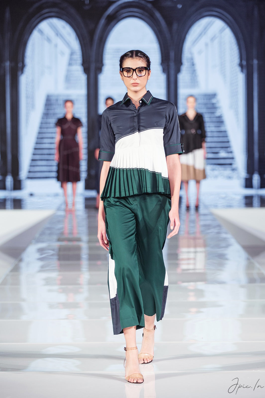 Bijli Top With Bijli Pants