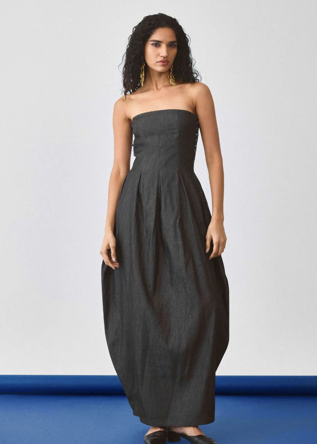 Echo_Flared_Ballon_Denim_Dress2.webp