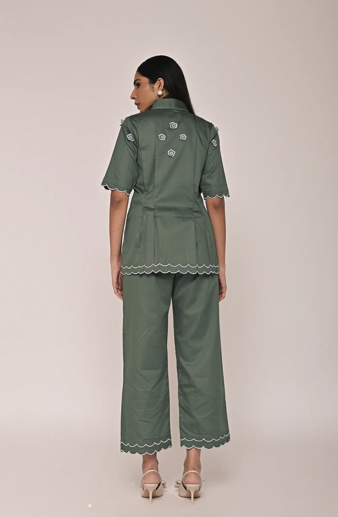 Scallop Flower Top With Scallop Pants