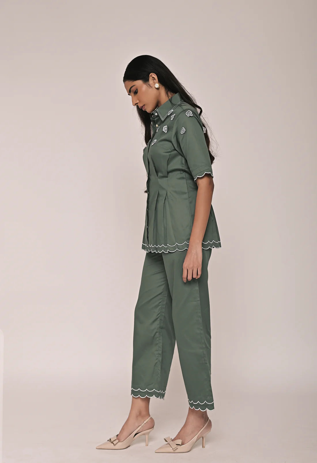 Scallop Flower Top With Scallop Pants