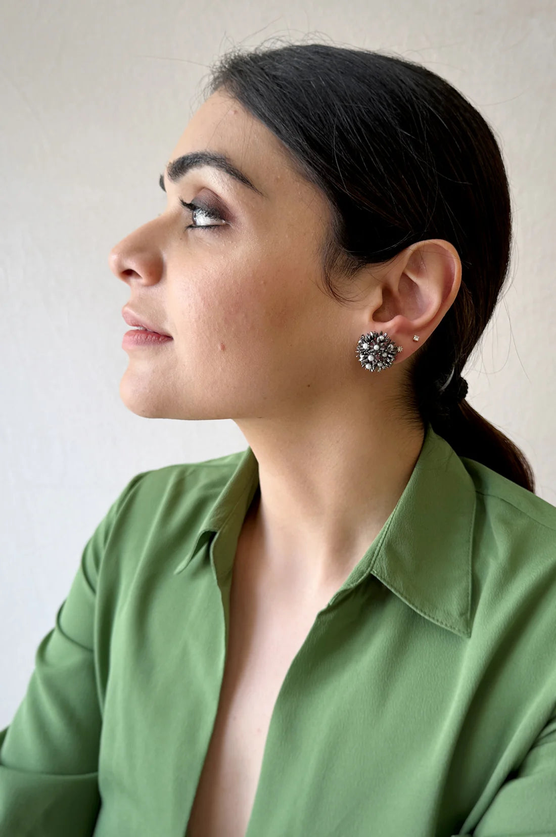 Sunshine Mini Pearl Studs Black