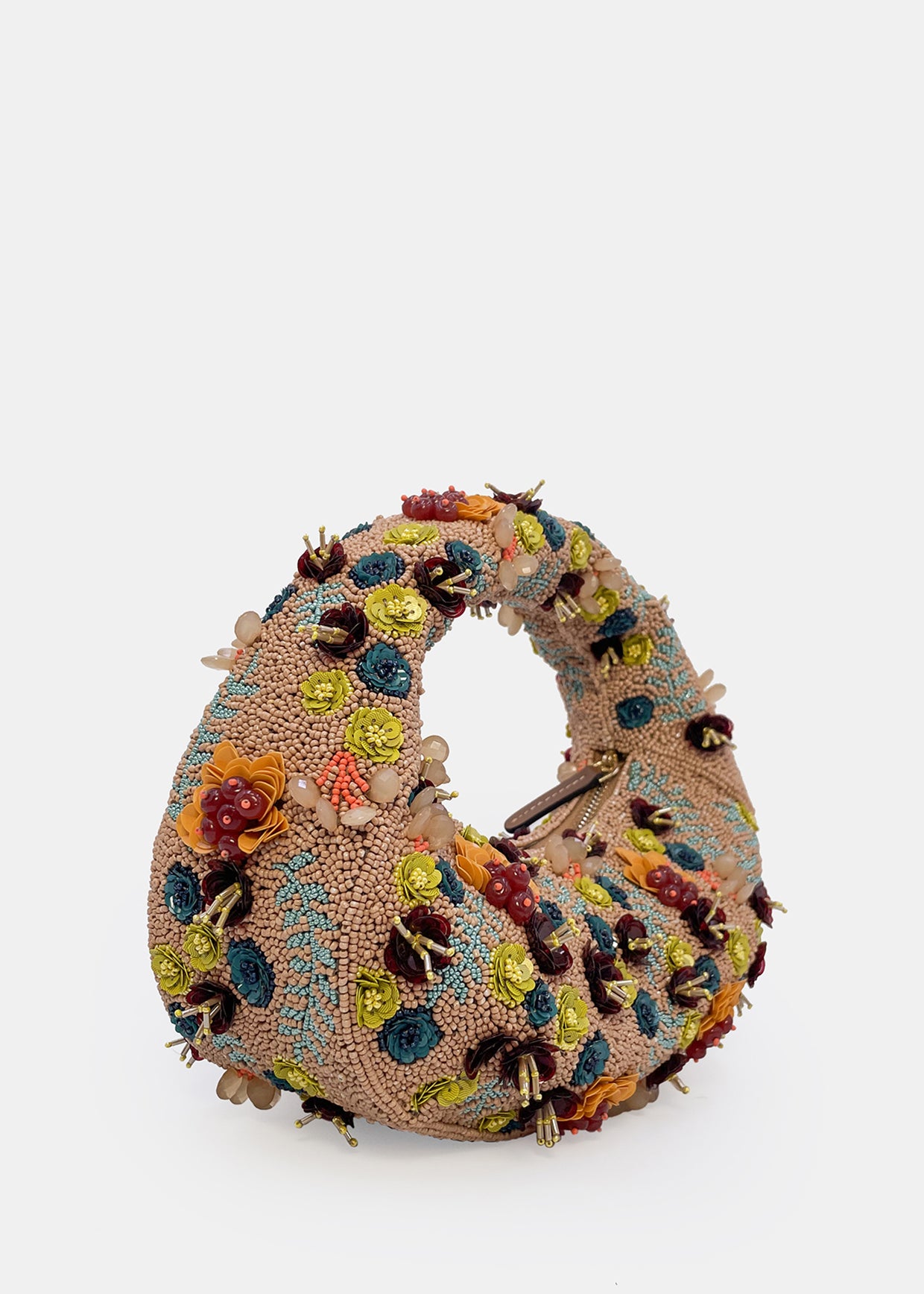FloraLuneBeadedBaginPeach_HandcraftedLuxuryAccessory_versuhz_4.jpg