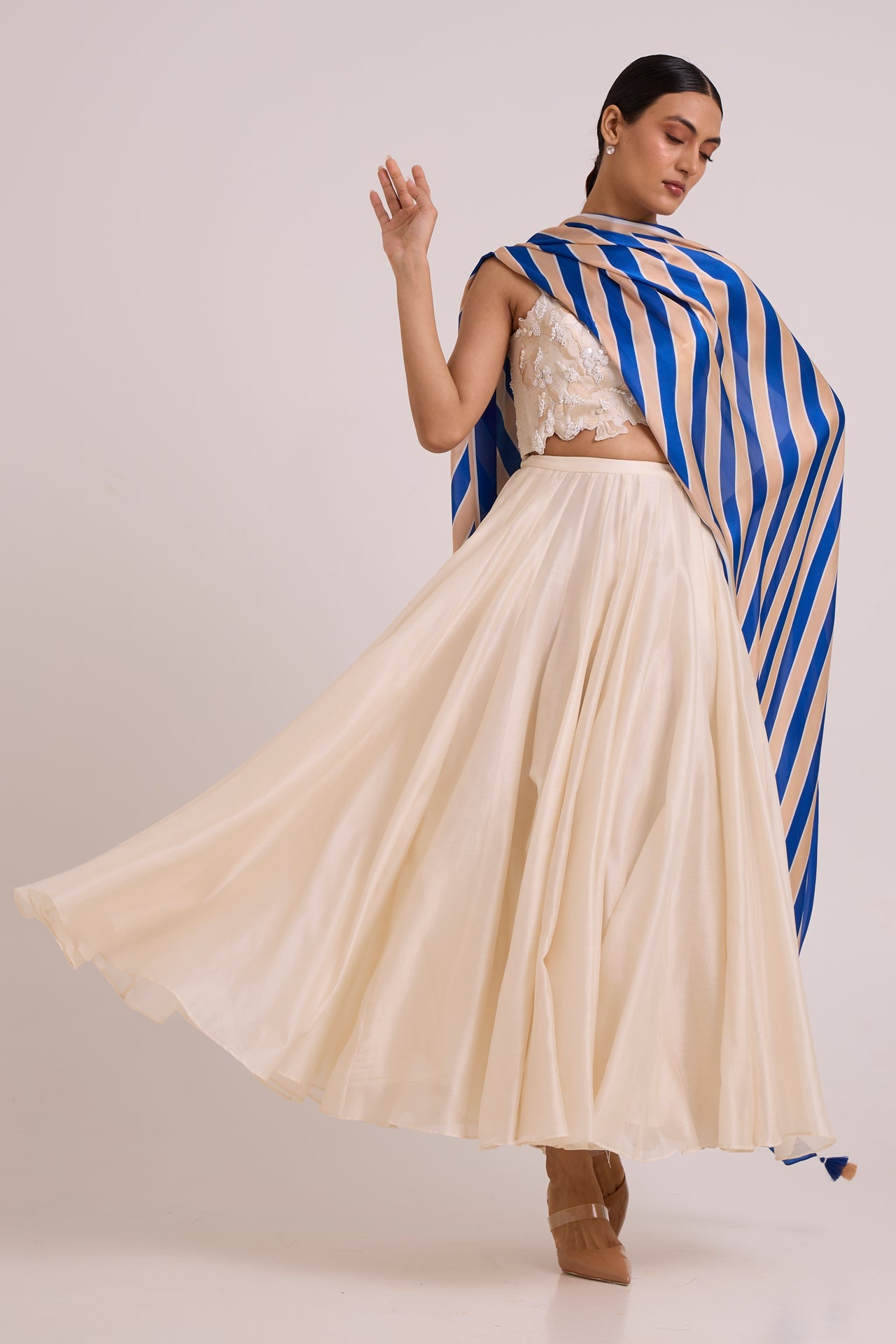 Hansa  Snow Laden Skirt Set