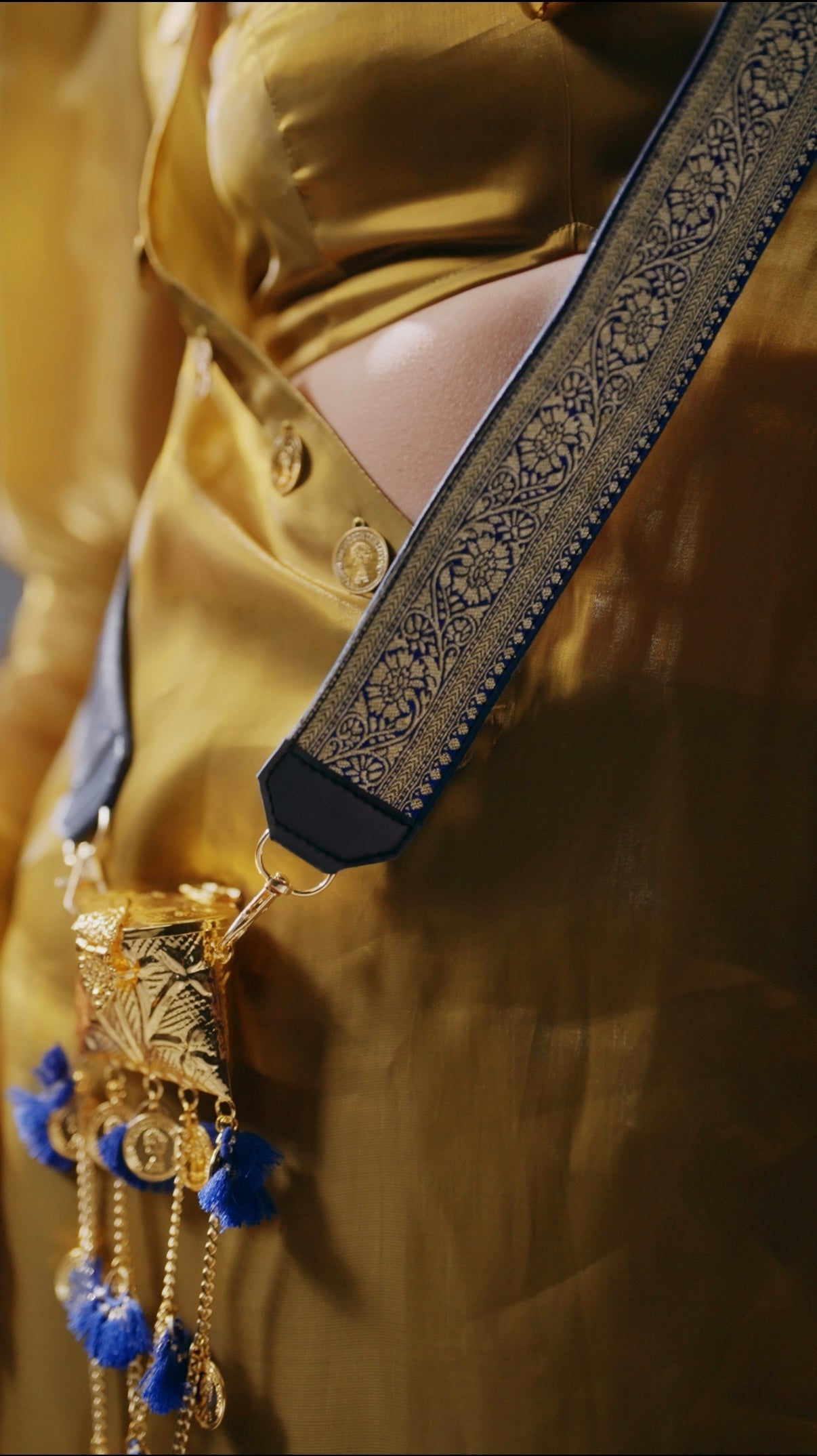Banarasi Batua Sling Bag