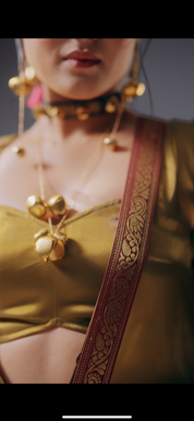Zari Lal Sling