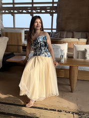 Mehndi Jashnani in Gilded Corset Co-ord