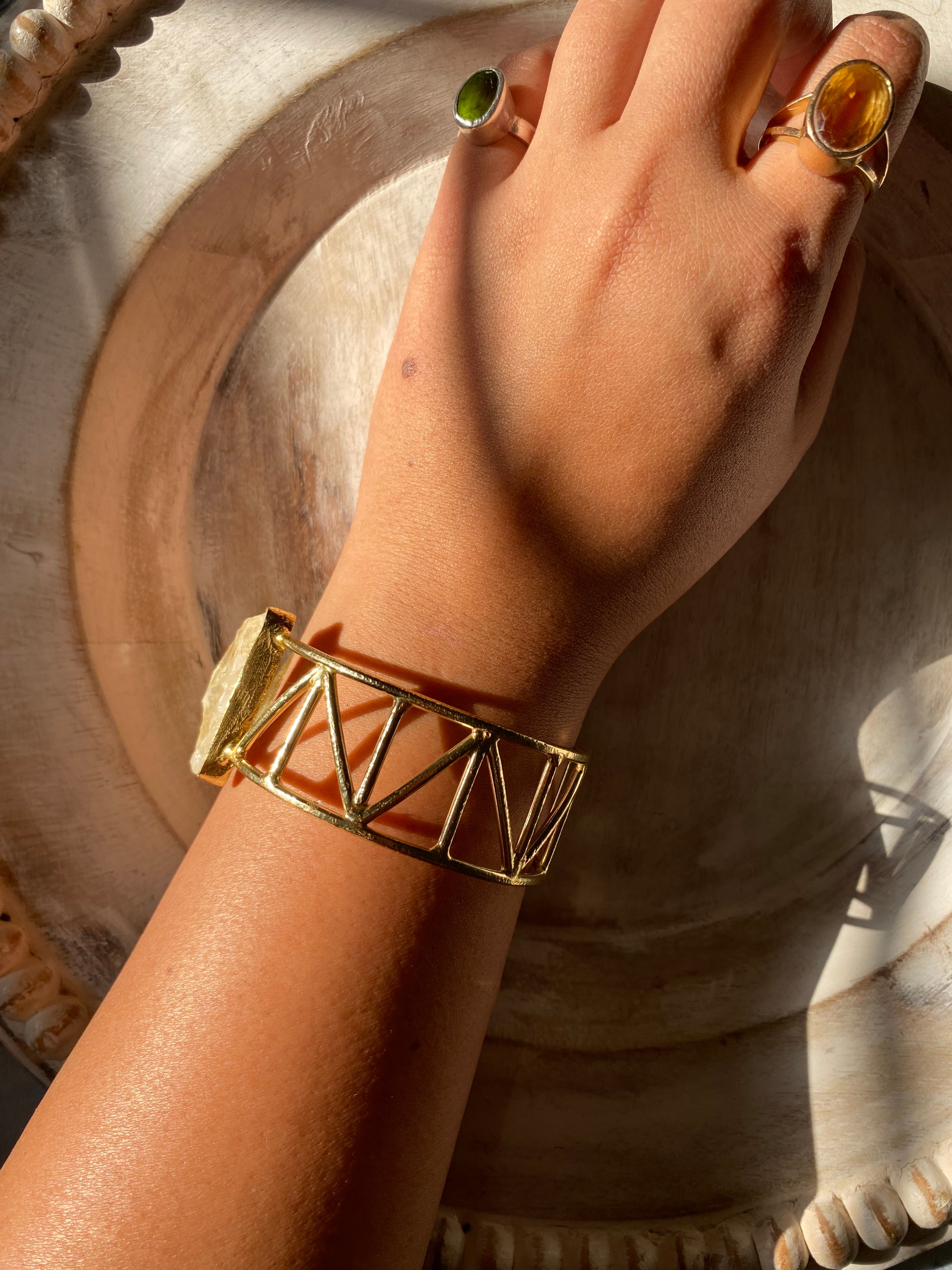 Raw Stone Bracelet White