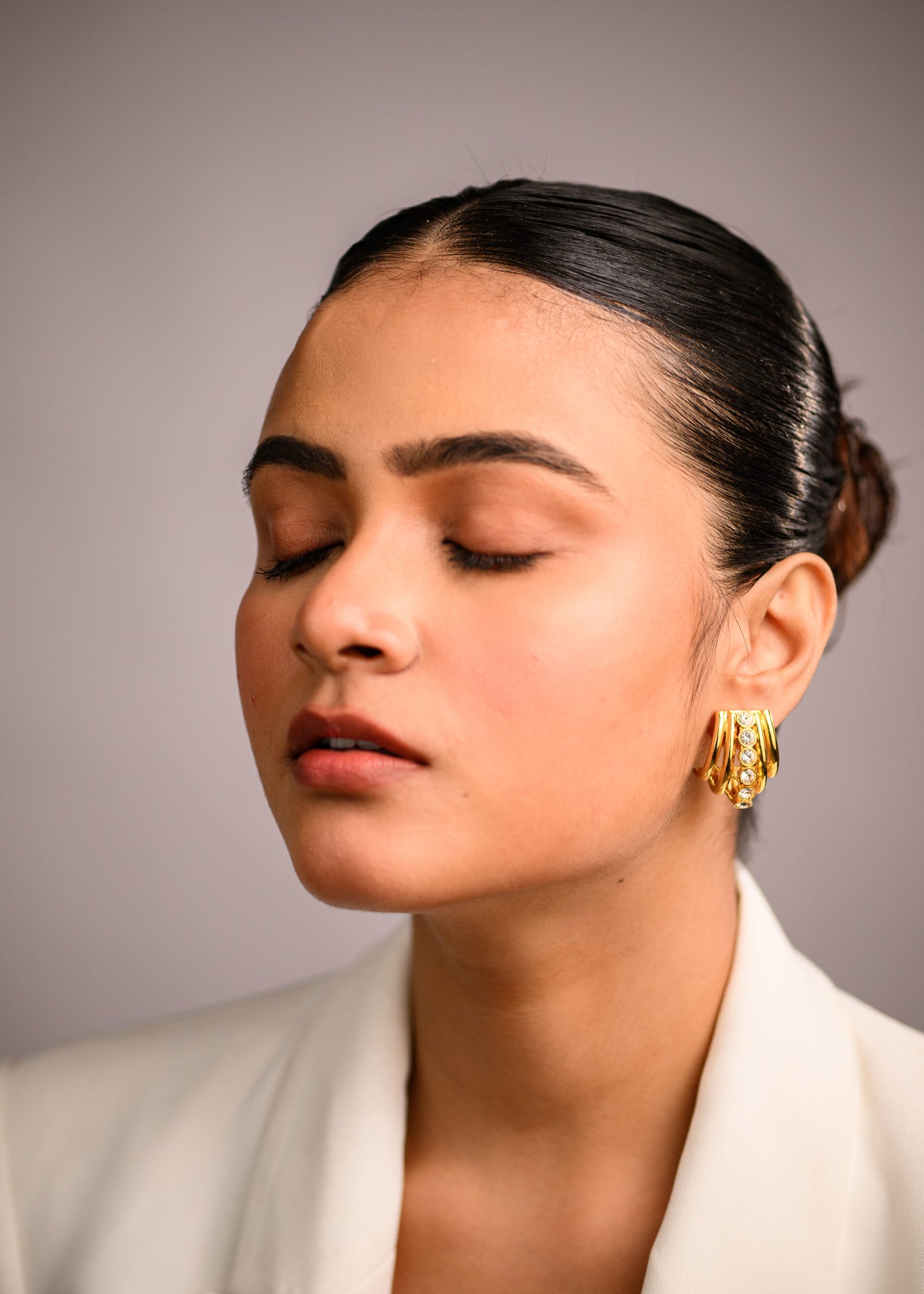 Meera_Stud_Earrings_2.jpg